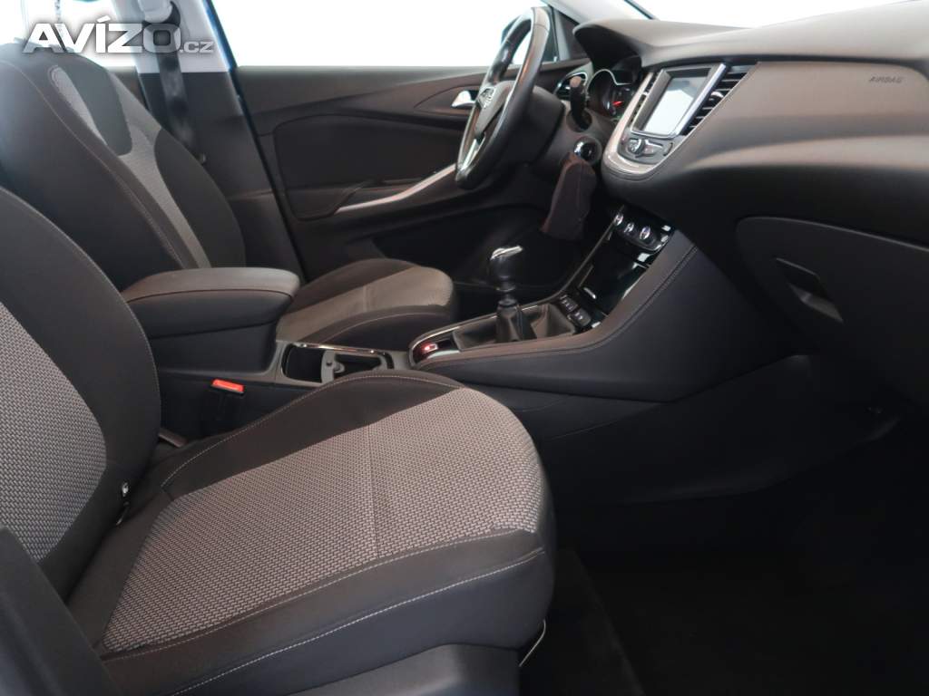Foto inzerátu Opel Grandland 1.2 Turbo