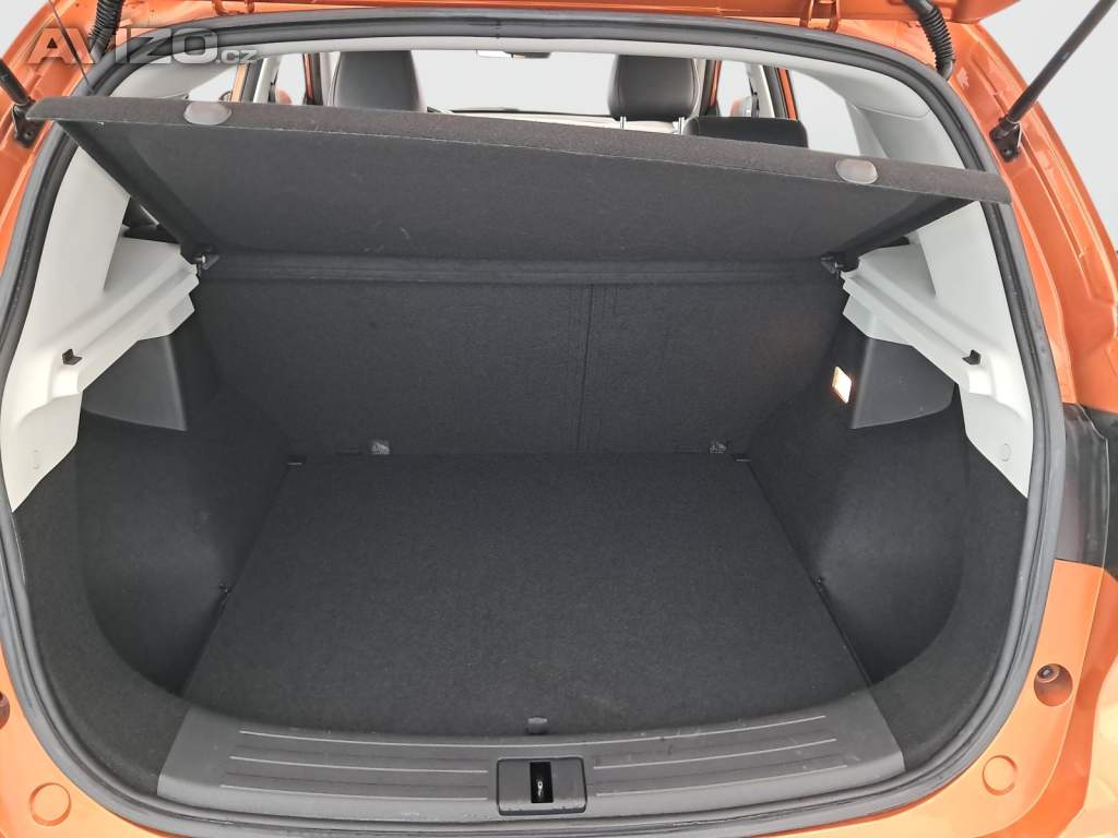 Foto inzerátu MG ZS SUV 1.0 Turbo