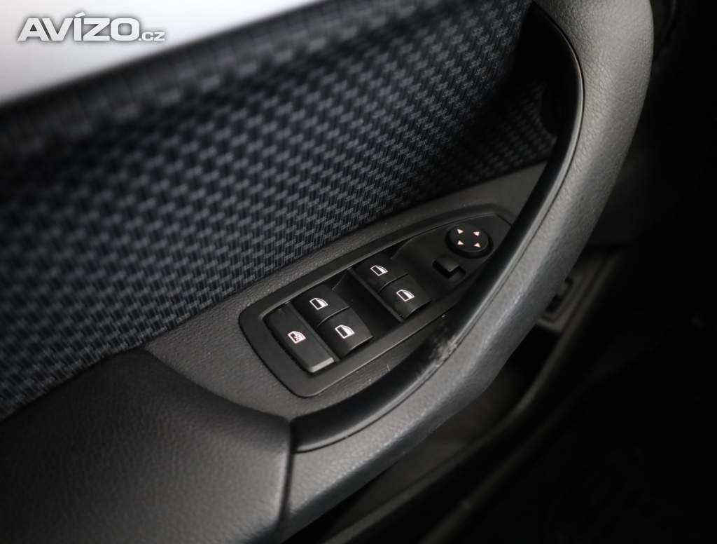 Foto inzerátu BMW X1 sDrive18d