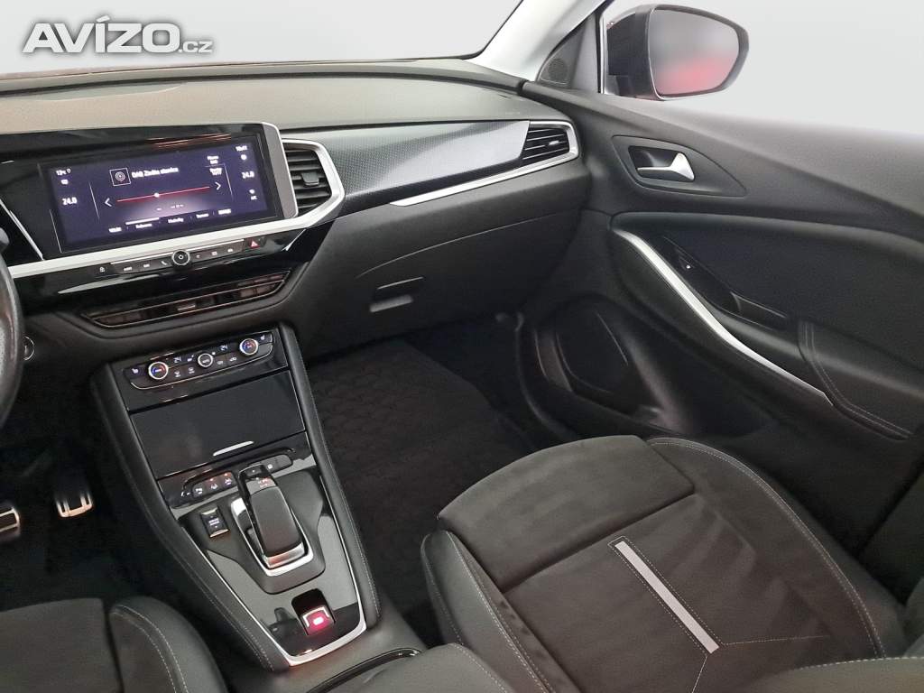 Foto inzerátu Opel Grandland Plug-in Hybrid4