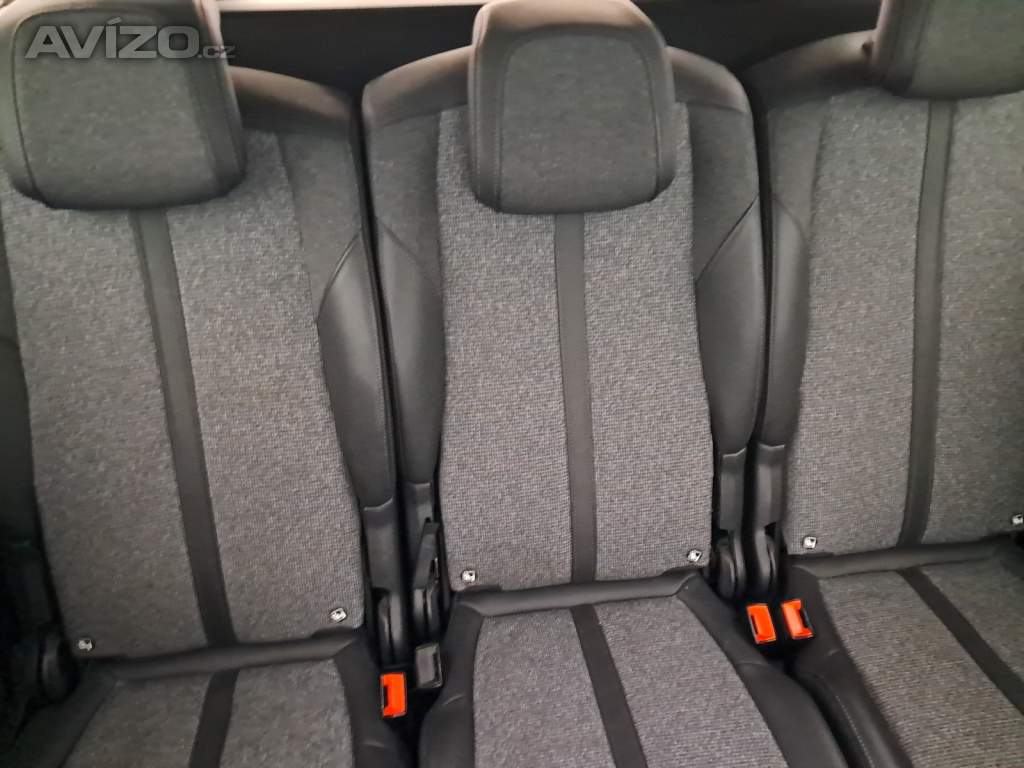Foto inzerátu Peugeot 5008 1.5 BlueHDi