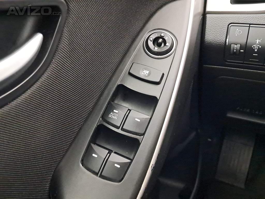 Foto inzerátu Hyundai i30 1.6 MPI