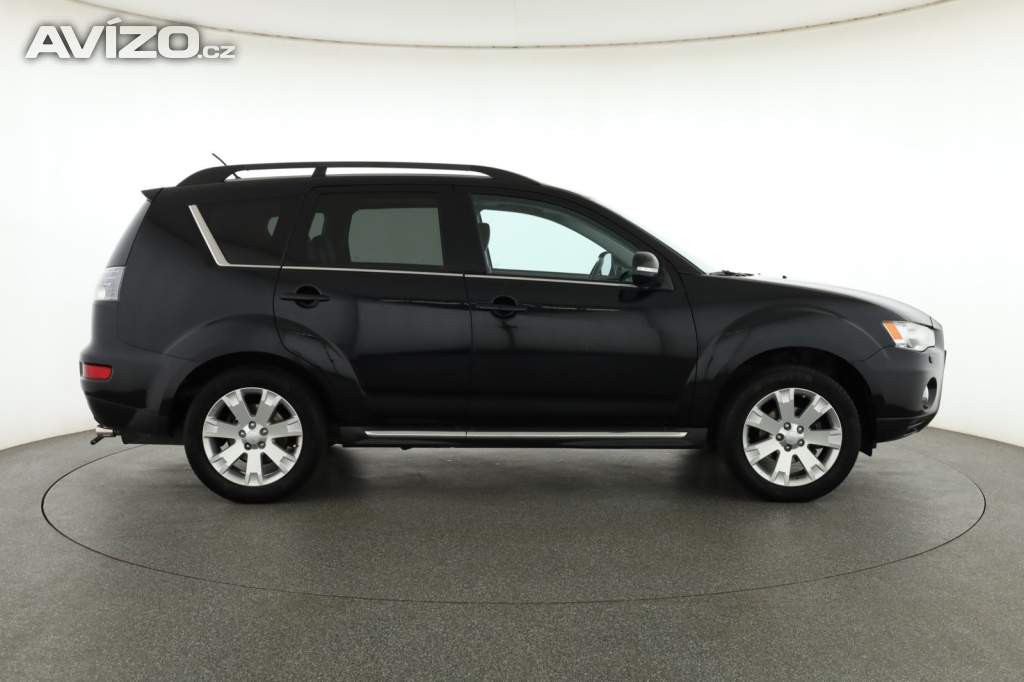 Foto inzerátu Mitsubishi Outlander 2.2 DI-D