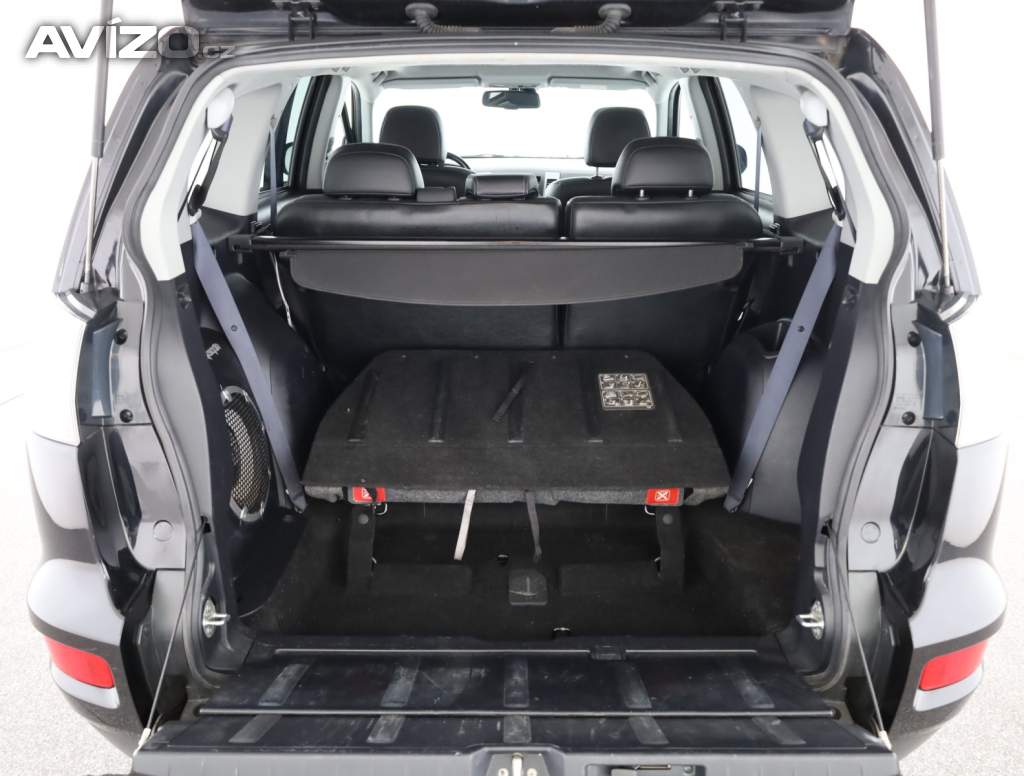 Foto inzerátu Mitsubishi Outlander 2.2 DI-D