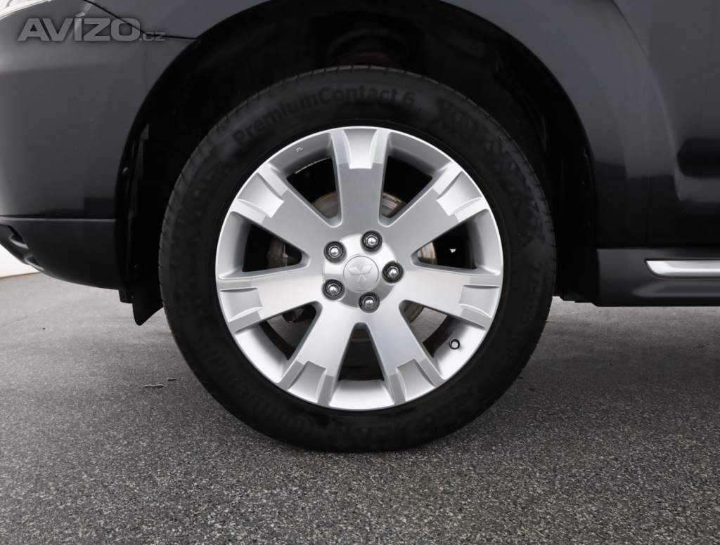 Foto inzerátu Mitsubishi Outlander 2.2 DI-D