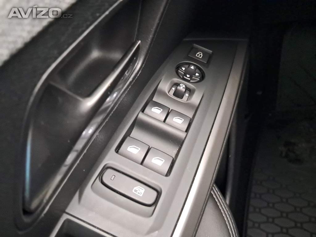 Foto inzerátu Peugeot 3008 1.2 MHEV