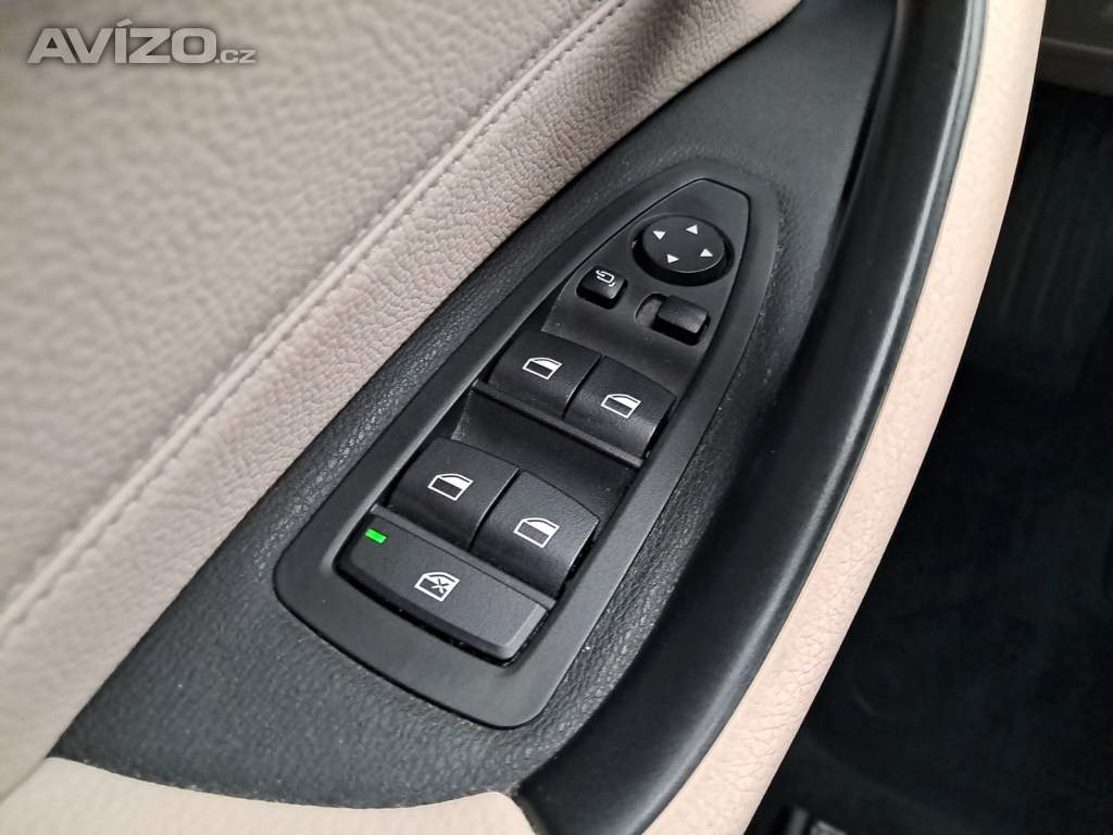 Foto inzerátu BMW X1 sDrive18d