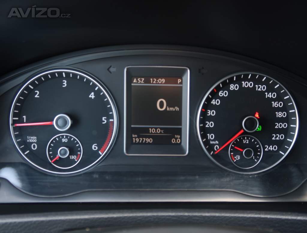 Foto inzerátu VW Multivan 2.0 TDI