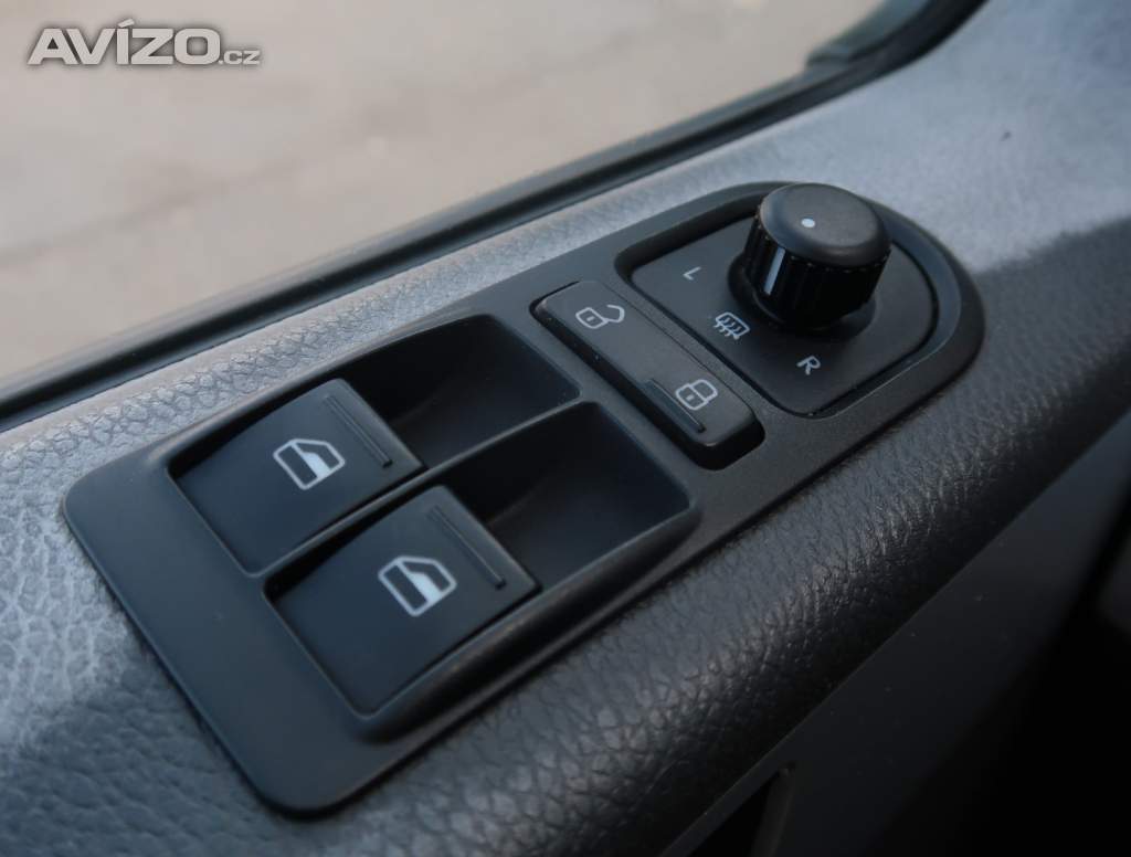 Foto inzerátu VW Multivan 2.0 TDI
