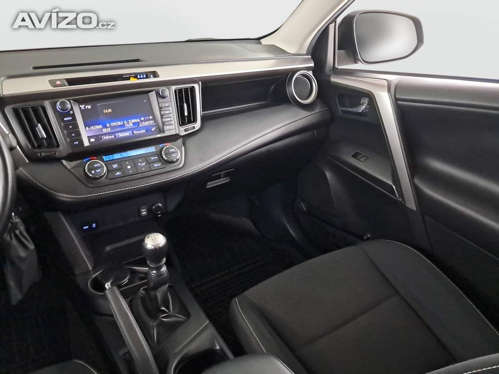 Foto inzerátu Toyota RAV 4 2.0 VVT-i