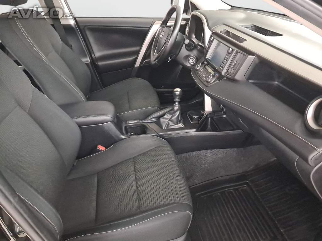 Foto inzerátu Toyota RAV 4 2.0 VVT-i