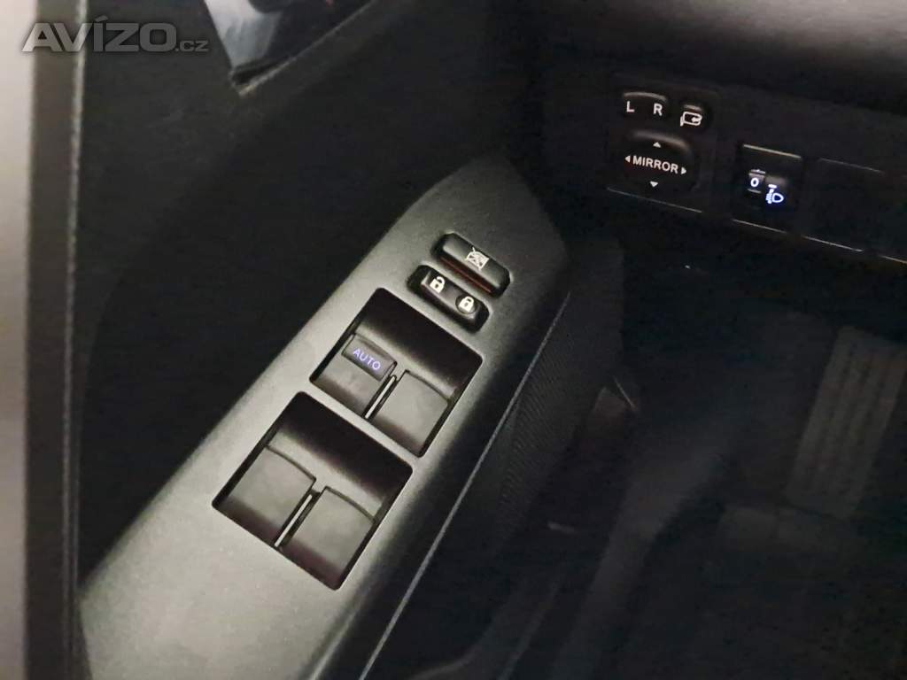 Foto inzerátu Toyota RAV 4 2.0 VVT-i