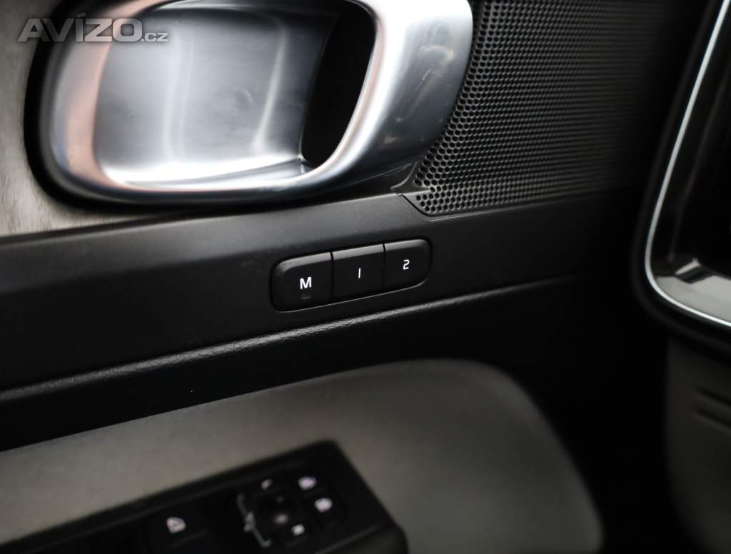 Foto inzerátu Volvo XC40 D3