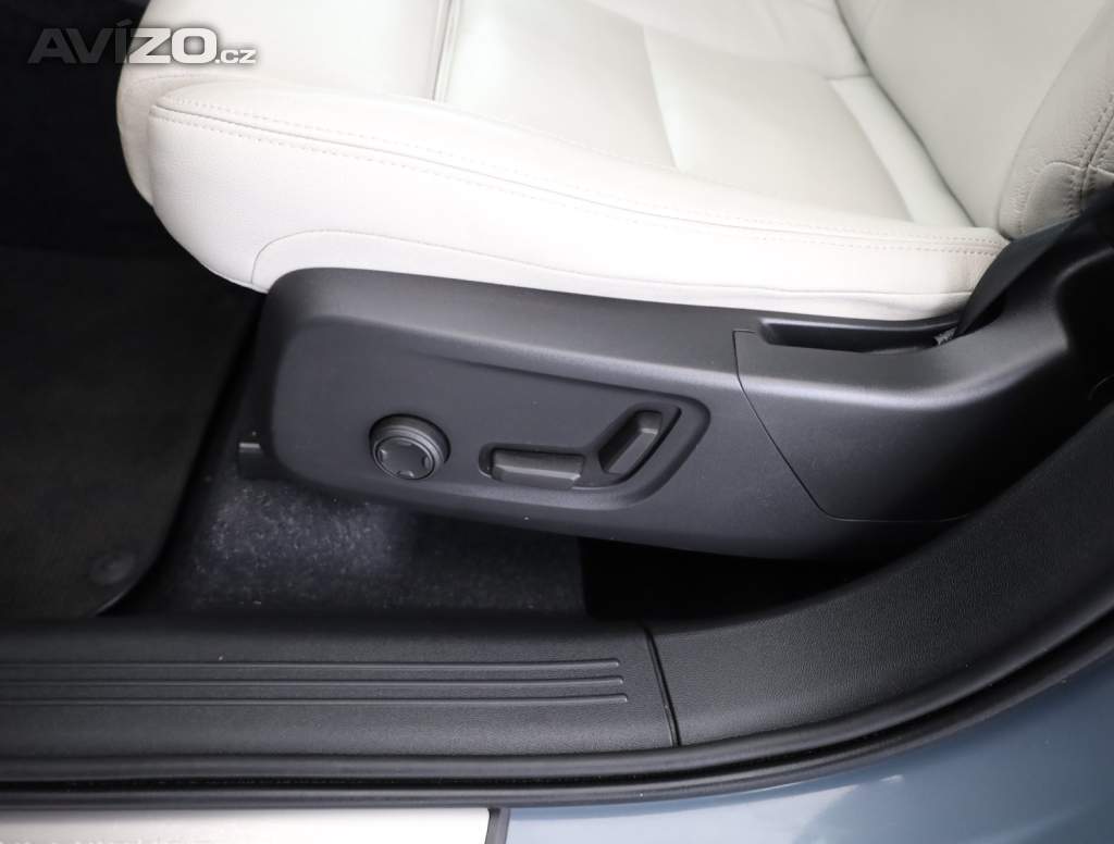 Foto inzerátu Volvo XC40 D3