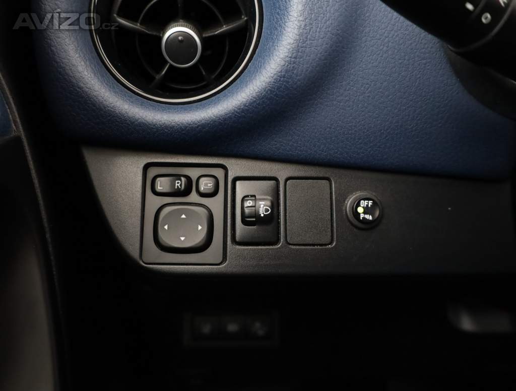 Foto inzerátu Toyota Yaris 1.5 Hybrid