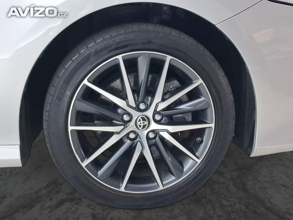 Foto inzerátu Toyota Camry 2.5 Hybrid