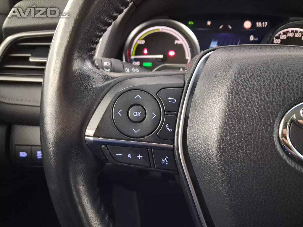 Foto inzerátu Toyota Camry 2.5 Hybrid