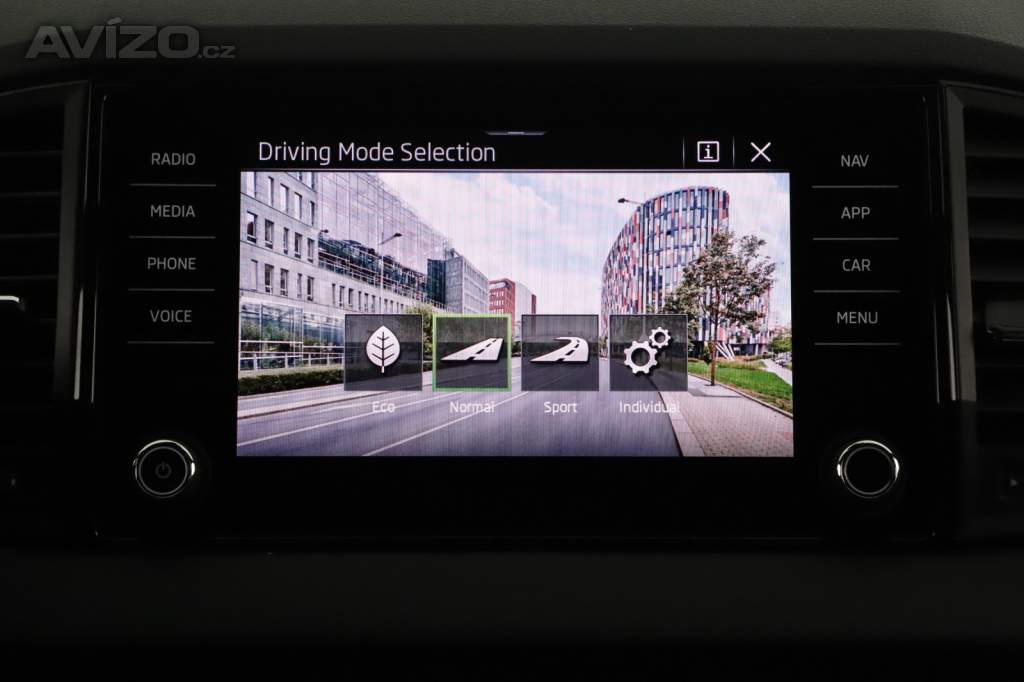 Foto inzerátu Skoda Karoq 1.5 TSI