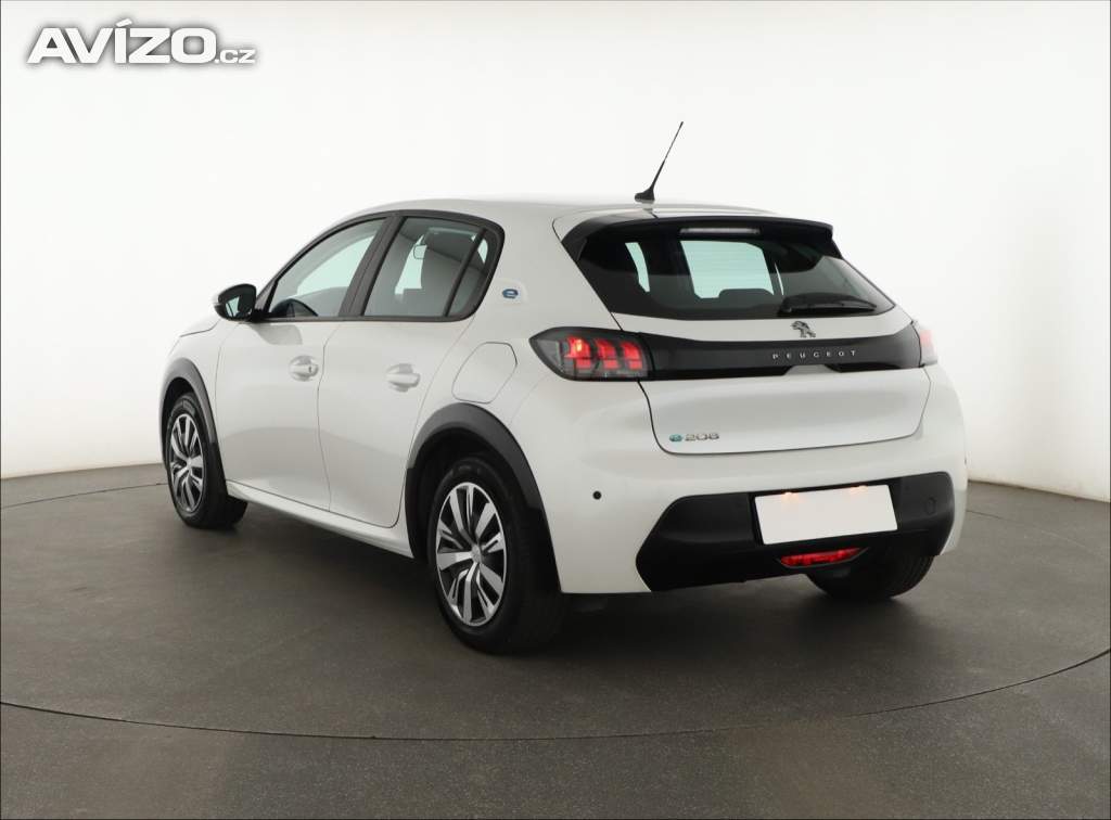 Foto inzerátu Peugeot e-208 50 kWh