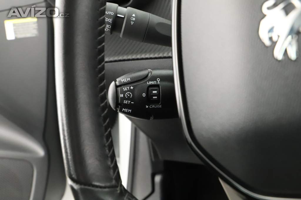 Foto inzerátu Peugeot e-208 50 kWh