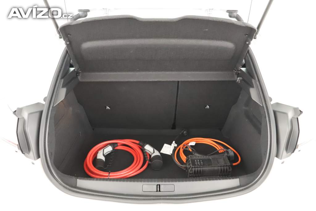 Foto inzerátu Peugeot e-208 50 kWh