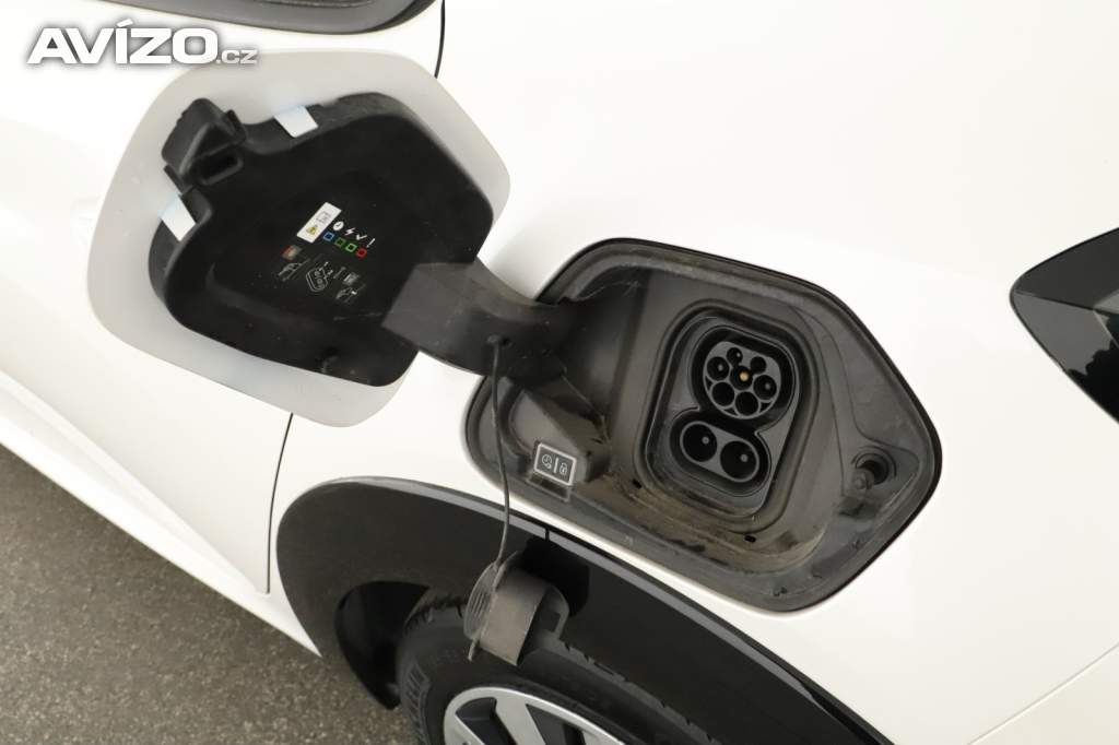 Foto inzerátu Peugeot e-208 50 kWh