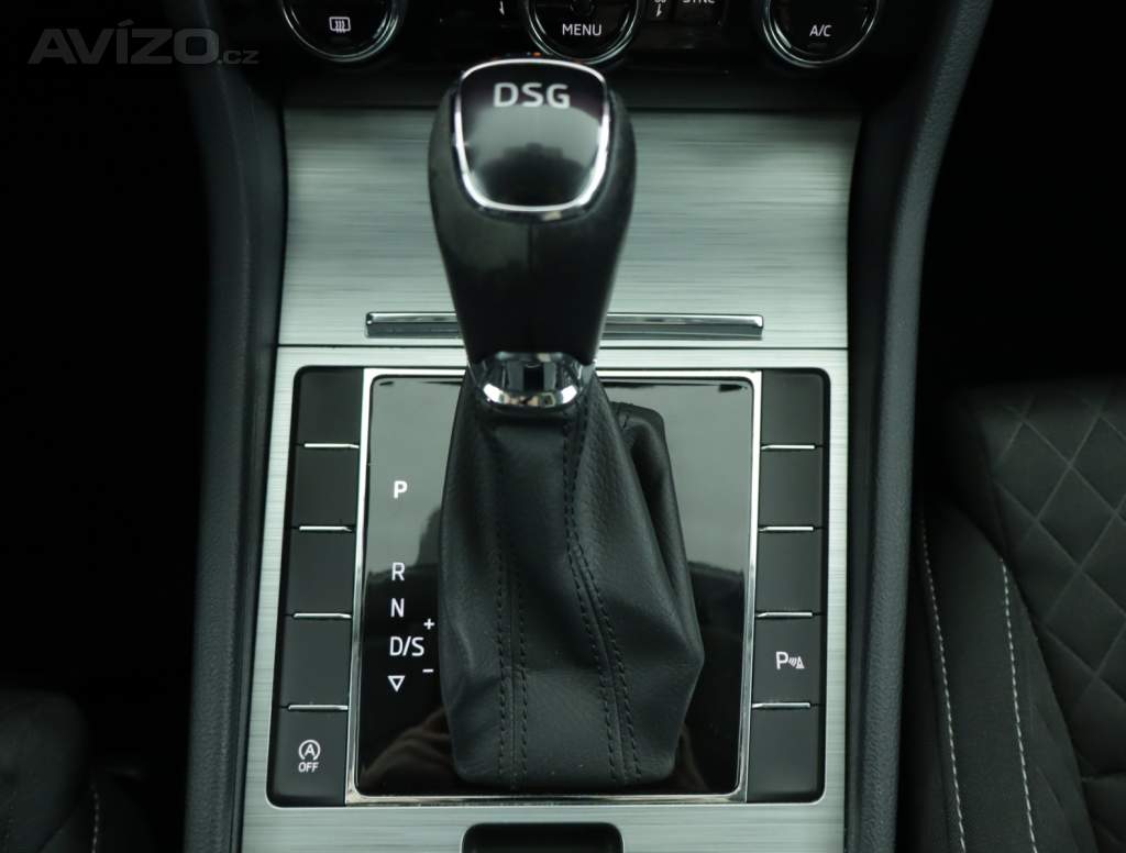 Foto inzerátu Skoda Superb 1.5 TSI