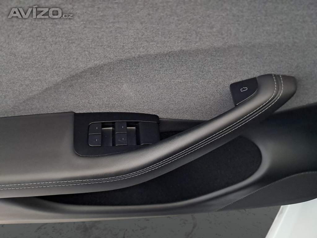 Foto inzerátu Tesla Model 3 Standard Range 60kWh