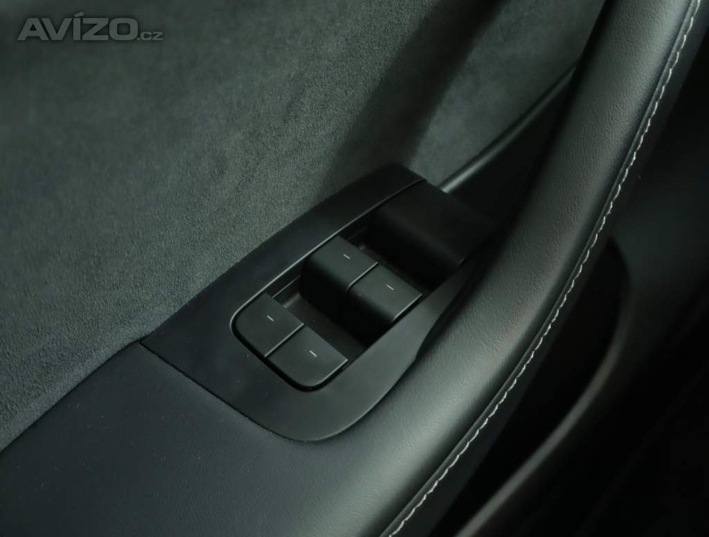 Foto inzerátu Tesla Model Y Long Range AWD 79kWh