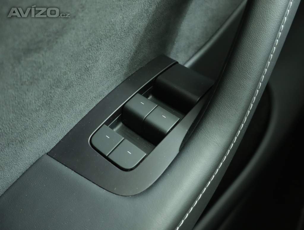 Foto inzerátu Tesla Model Y Long Range AWD 79kWh