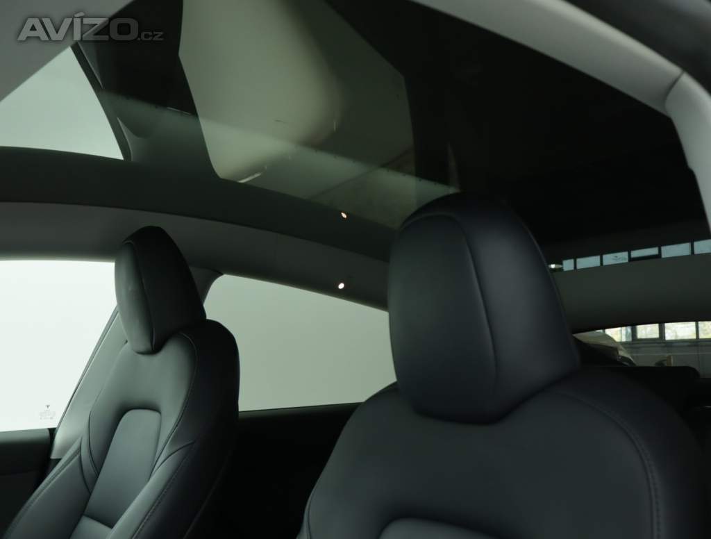 Foto inzerátu Tesla Model Y Long Range AWD 79kWh