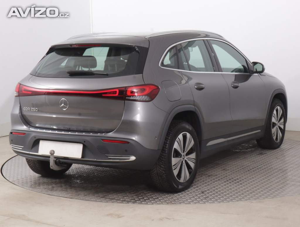 Foto inzerátu Mercedes EQA EQA 250