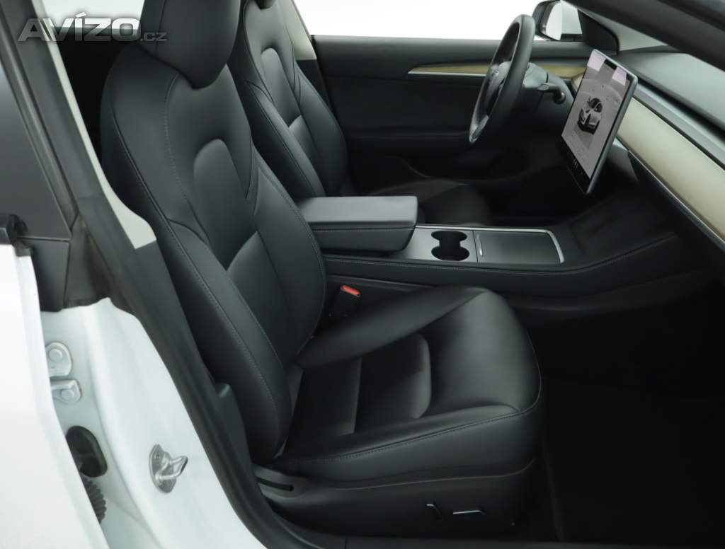 Foto inzerátu Tesla Model 3 Standard Range LFP