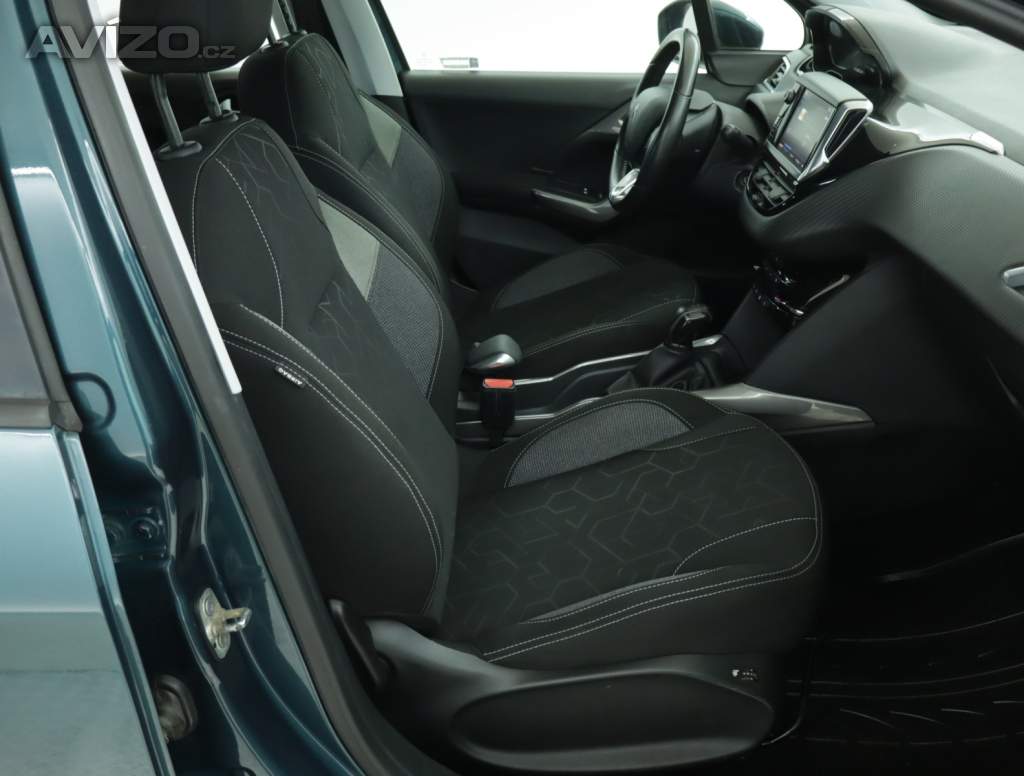 Foto inzerátu Peugeot 2008 1.2 PureTech