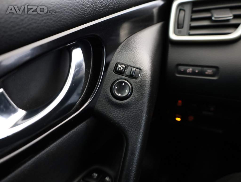 Foto inzerátu Nissan Qashqai 1.2 DIG-T
