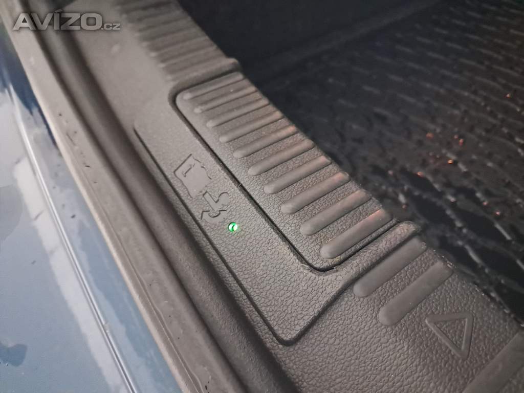 Foto inzerátu Skoda Superb 2.0 TDI