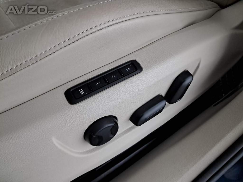 Foto inzerátu Skoda Superb 2.0 TDI