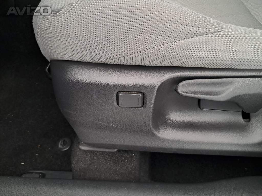 Foto inzerátu Toyota Corolla Cross 1.8 Hybrid