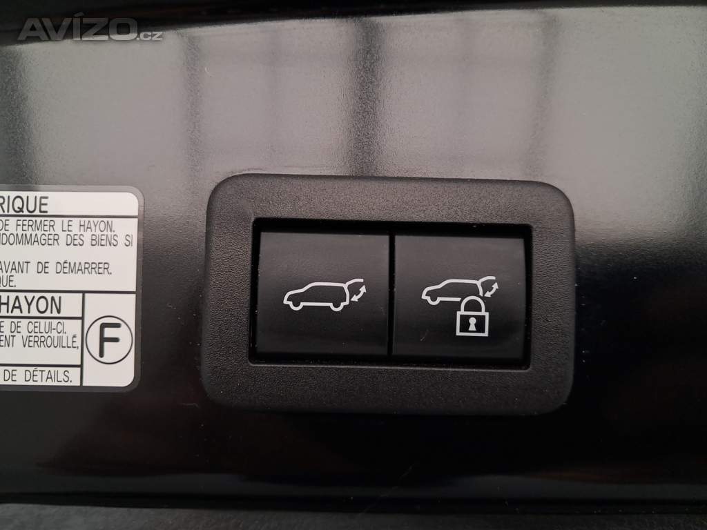 Foto inzerátu Toyota Corolla Cross 1.8 Hybrid