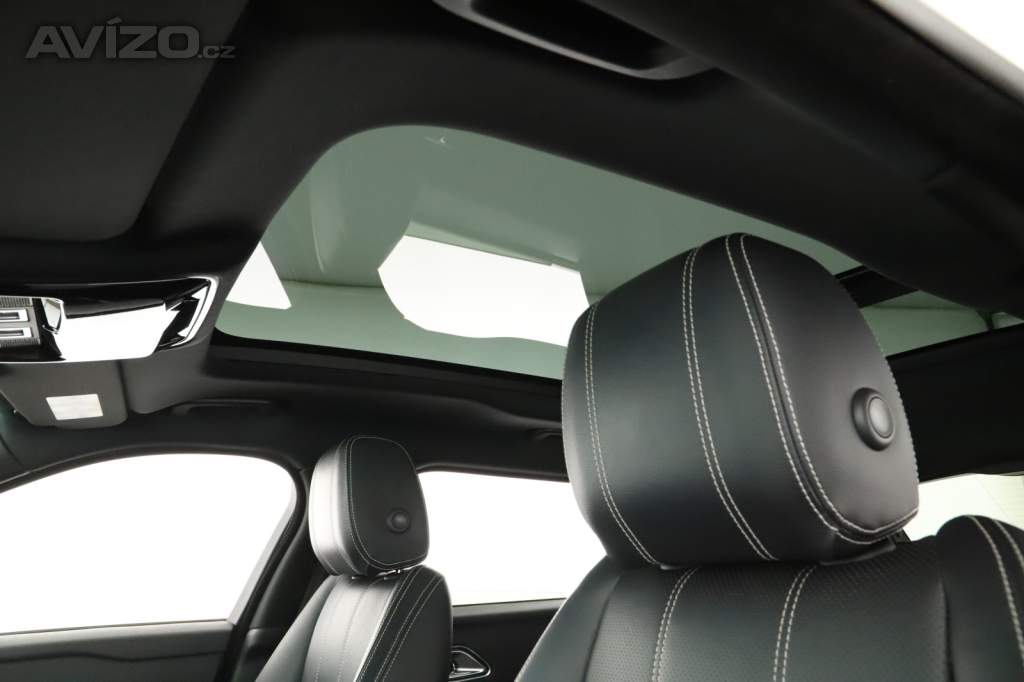 Foto inzerátu Land Rover Range Rover Velar D240
