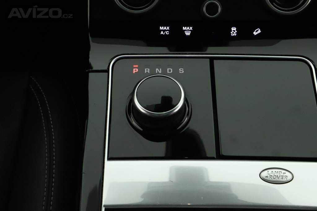 Foto inzerátu Land Rover Range Rover Velar D240