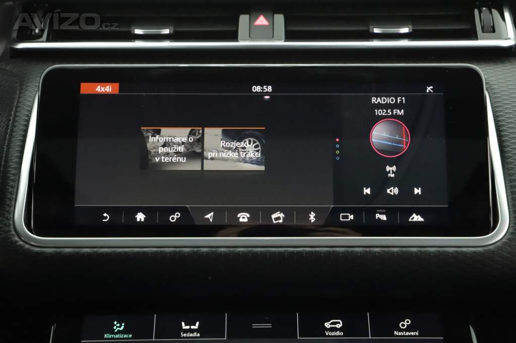 Foto inzerátu Land Rover Range Rover Velar D240