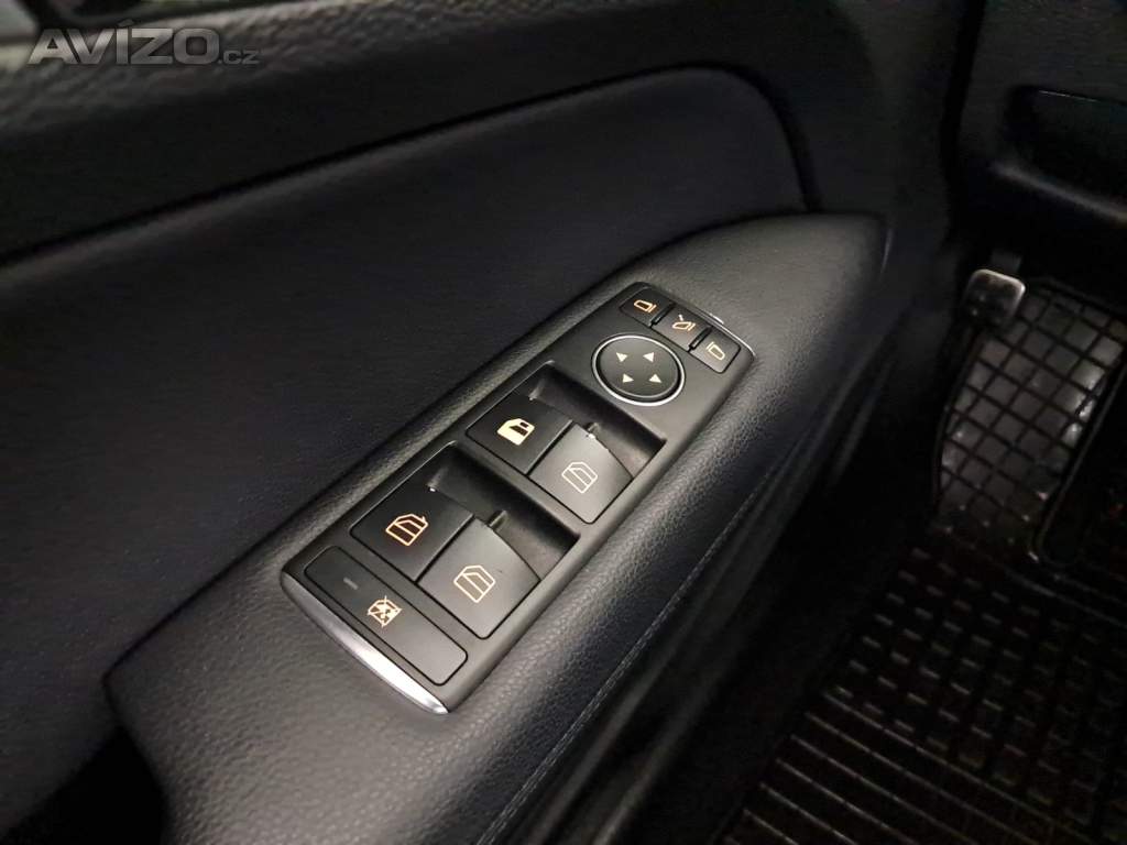 Foto inzerátu Mercedes E E 300 CDI