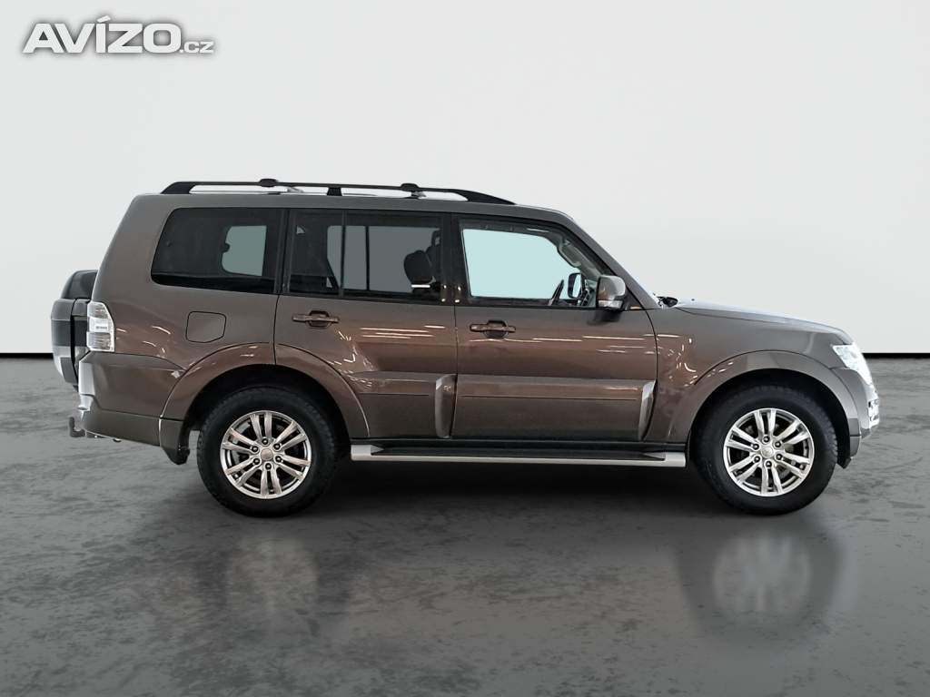 Foto inzerátu Mitsubishi Pajero 3.2 DI-D