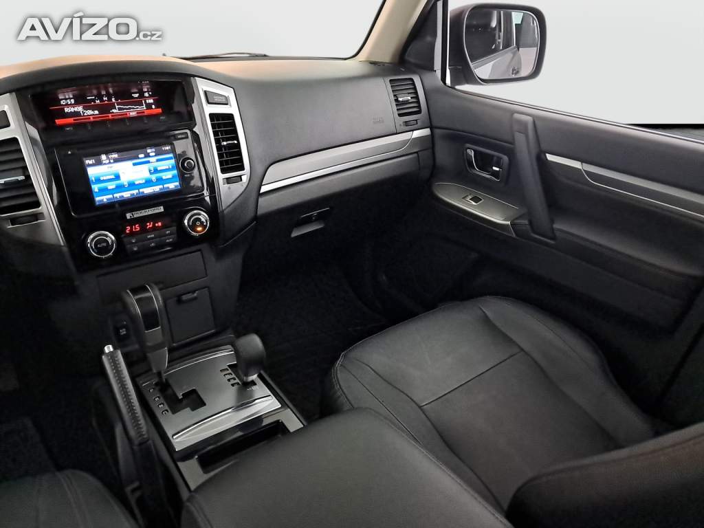 Foto inzerátu Mitsubishi Pajero 3.2 DI-D