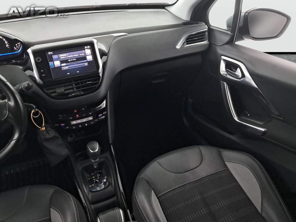 Foto inzerátu Peugeot 2008 1.2 PureTech