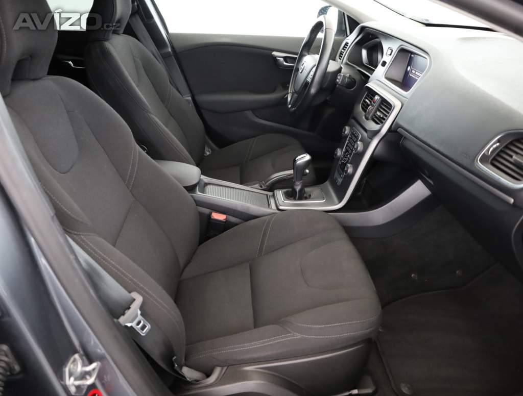 Foto inzerátu Volvo V40 2.0 D2