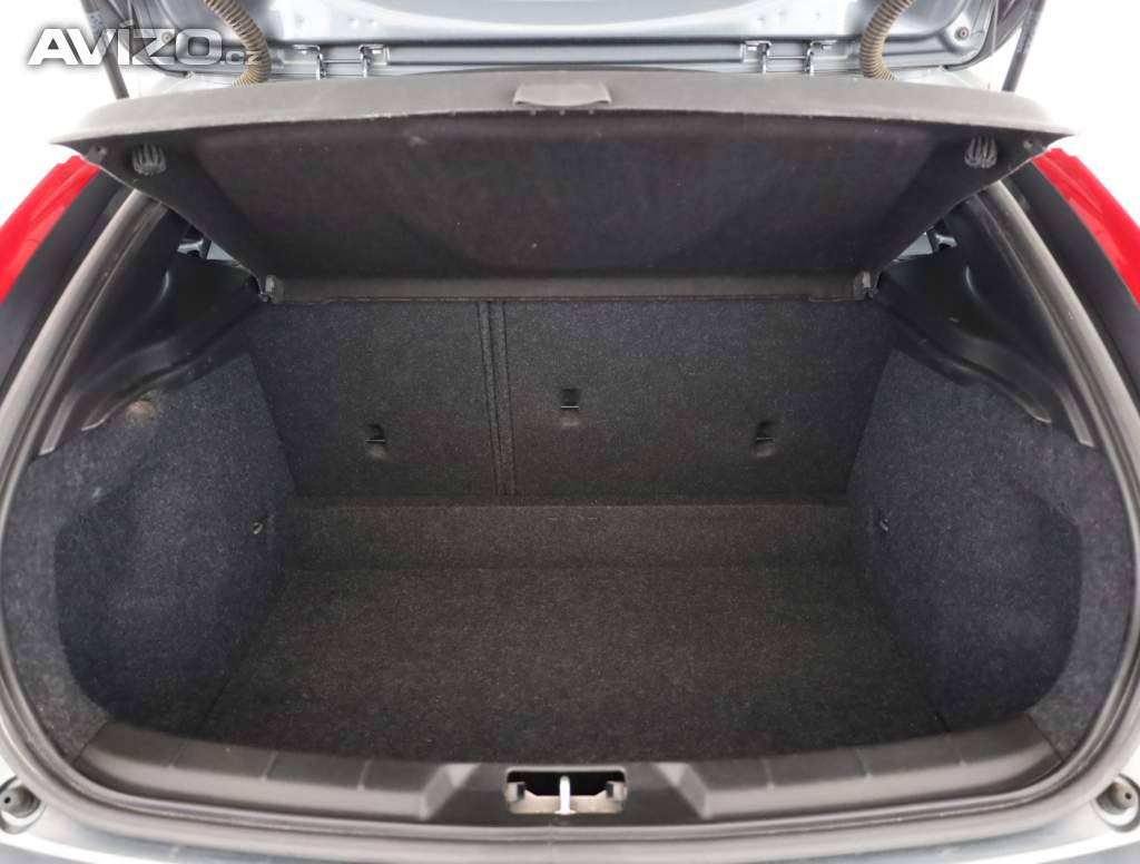 Foto inzerátu Volvo V40 2.0 D2