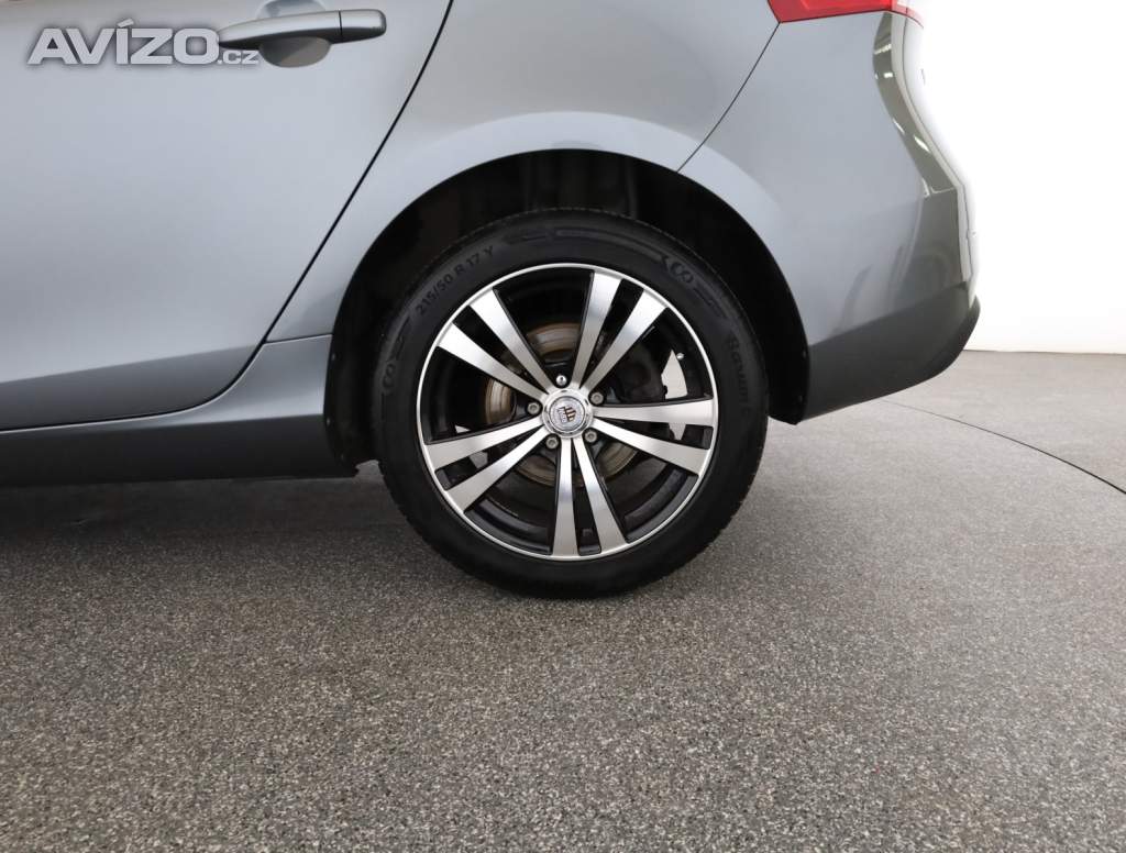 Foto inzerátu Volvo V40 2.0 D2