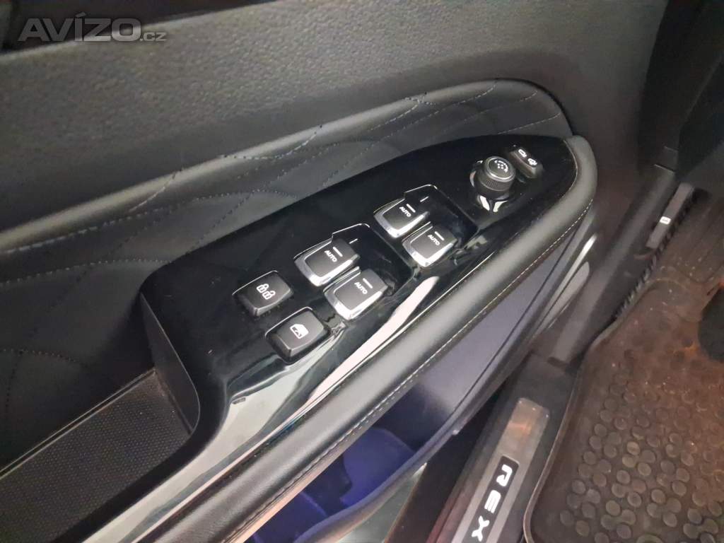 Foto inzerátu SsangYong Rexton 2.2 Diesel